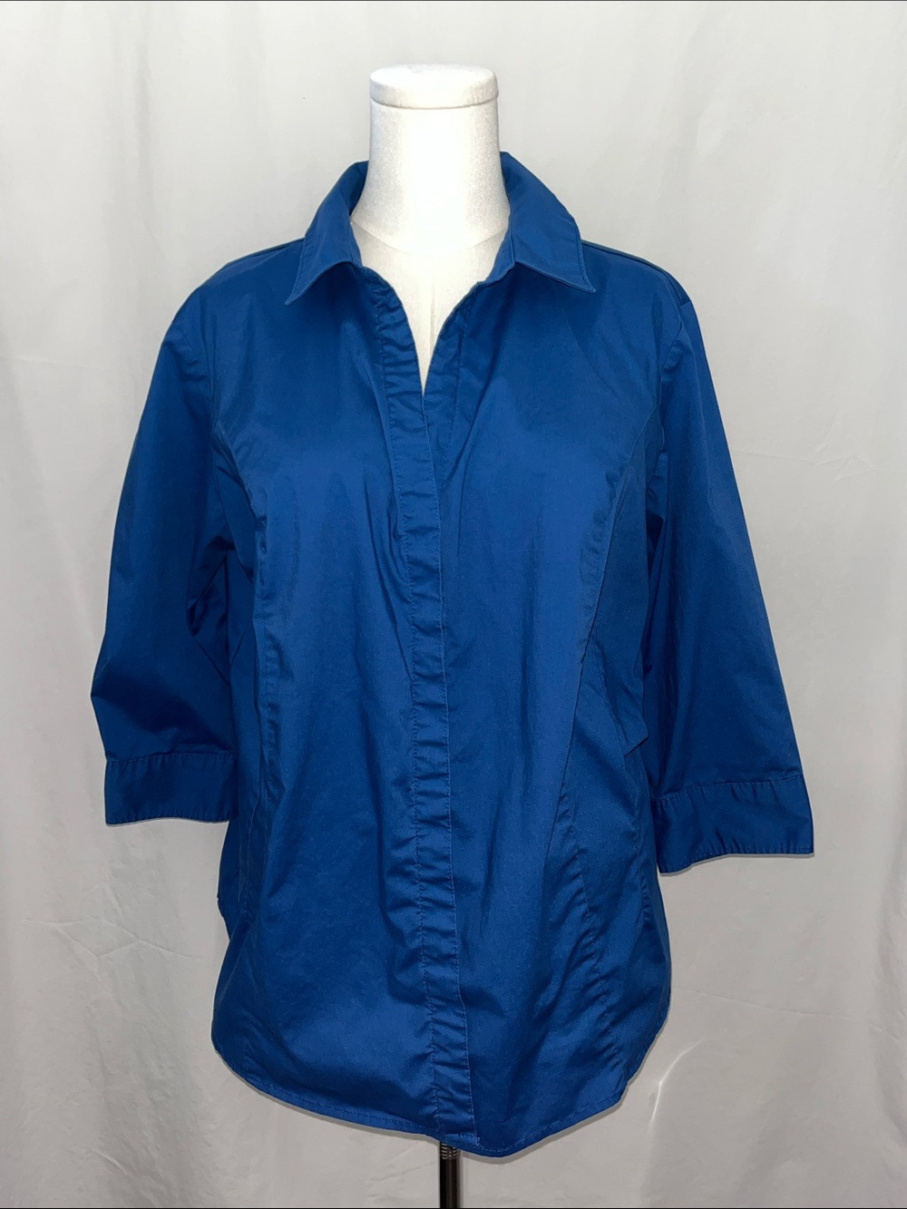 Women's Royal Blue Button-Front Collared Shirt